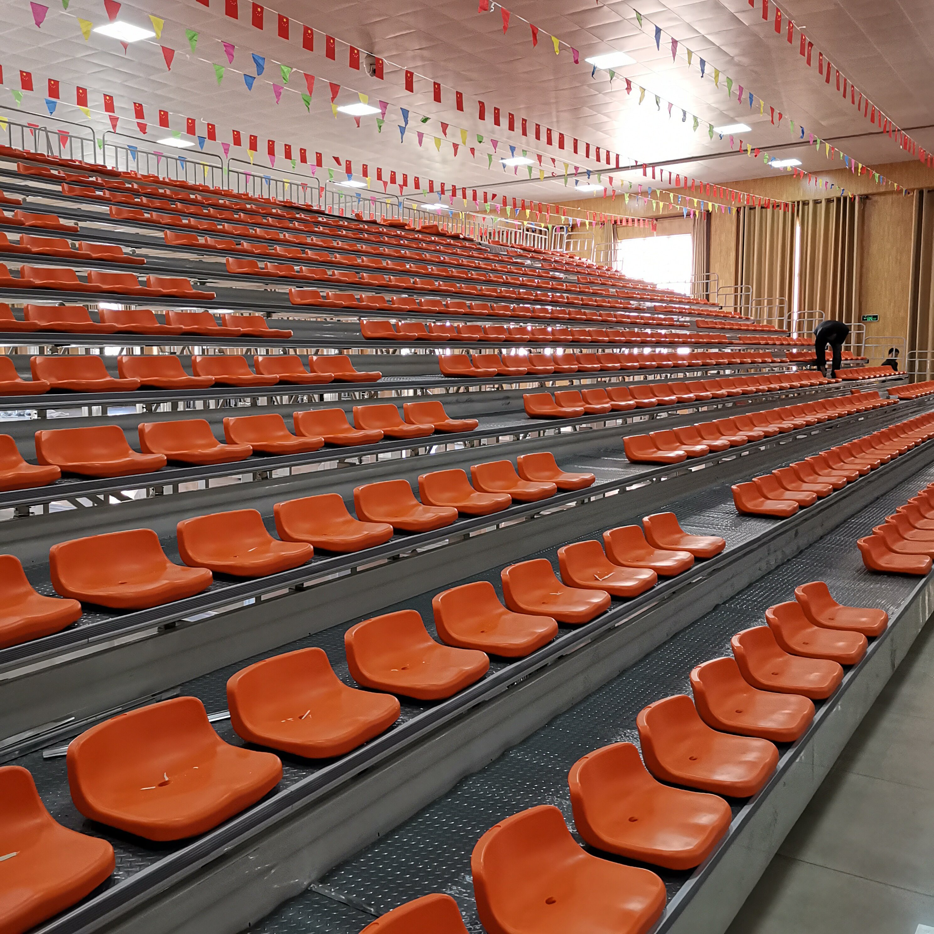 伸缩看台体育场室内专业手动电动移动篮球球馆座椅