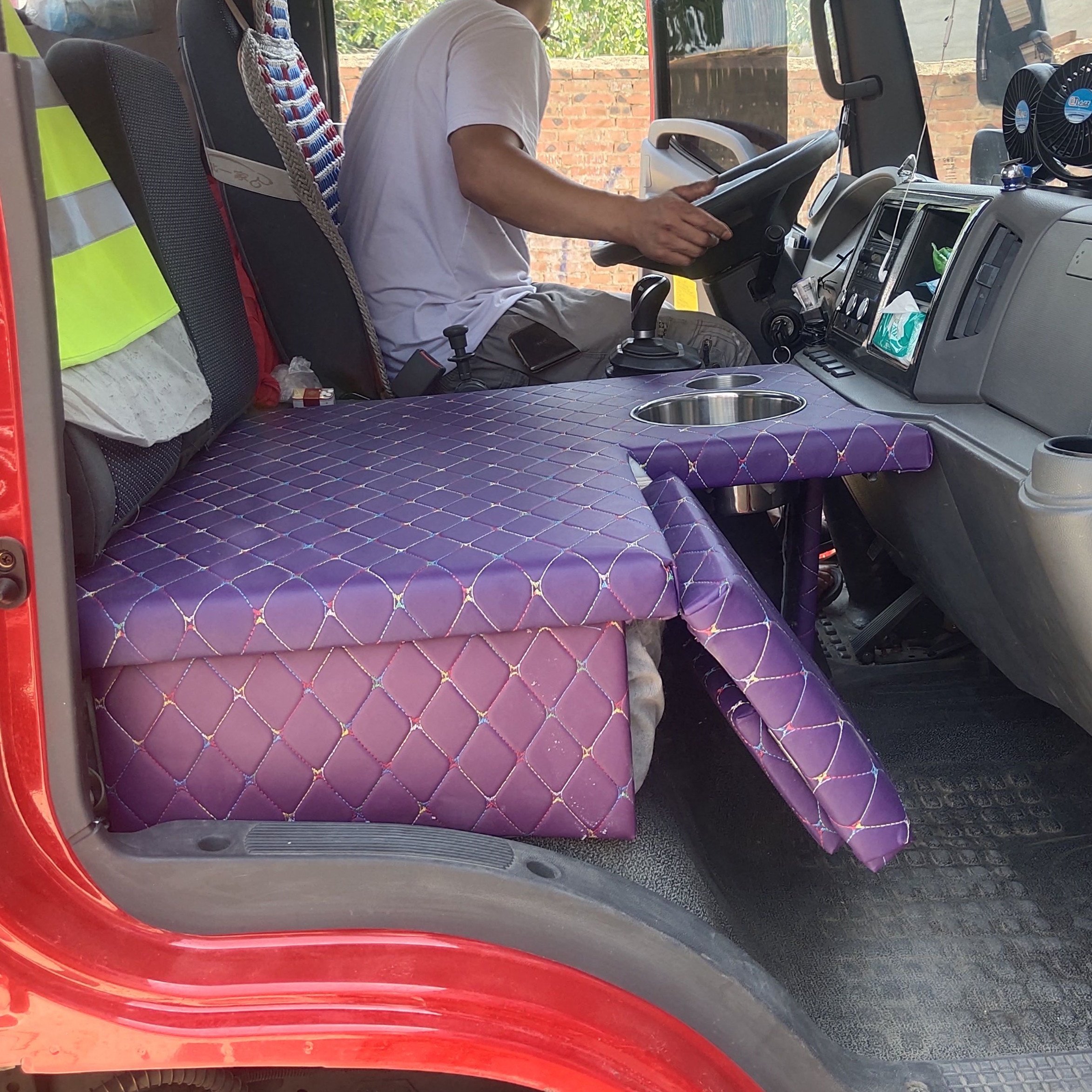 座椅内饰室内铁架大全装饰车改货车轻卡坦克车载收纳箱