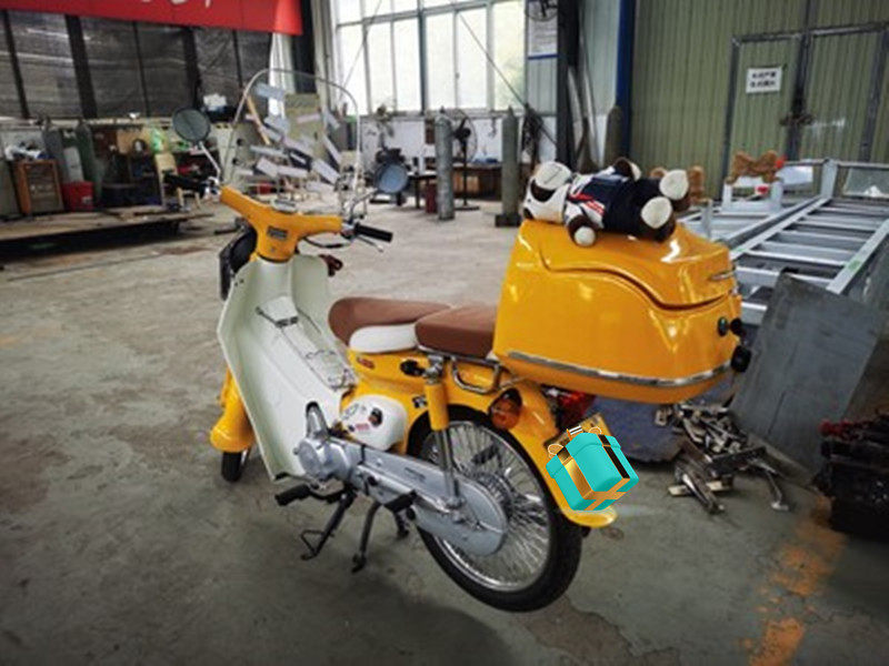 适用新款嘉陵幼兽coco改装尾箱宗申yami后备摩托车尾箱