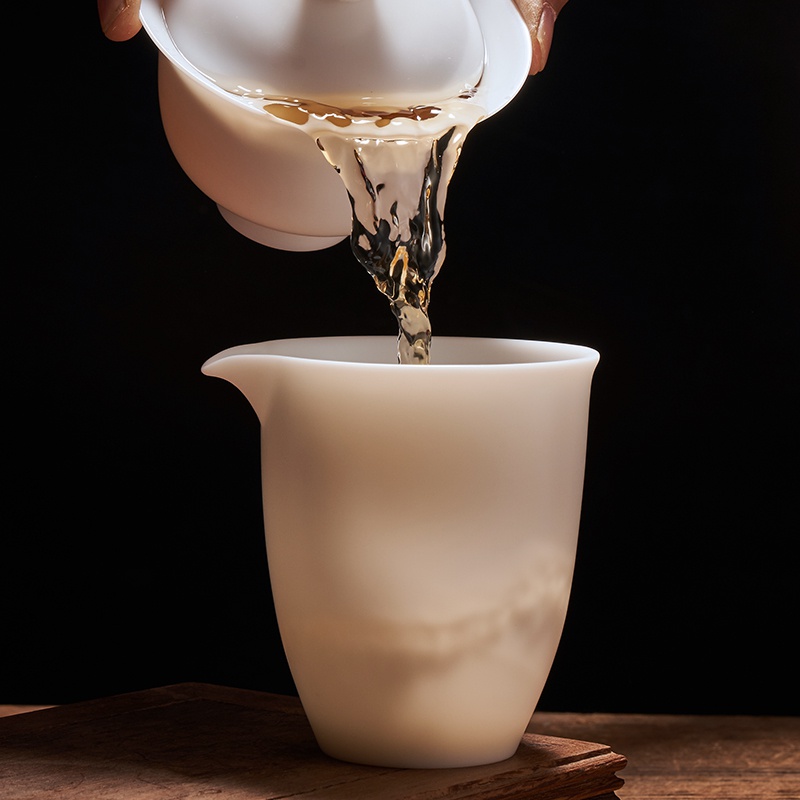 德化素烧羊脂白玉公道白瓷薄胎分茶器陶瓷功夫公道杯