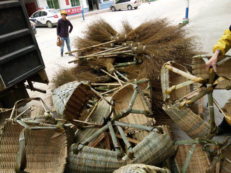 新粪箕竹编编织簸箕漏筛竹篮挑东西竹畚基工地其它园艺用品