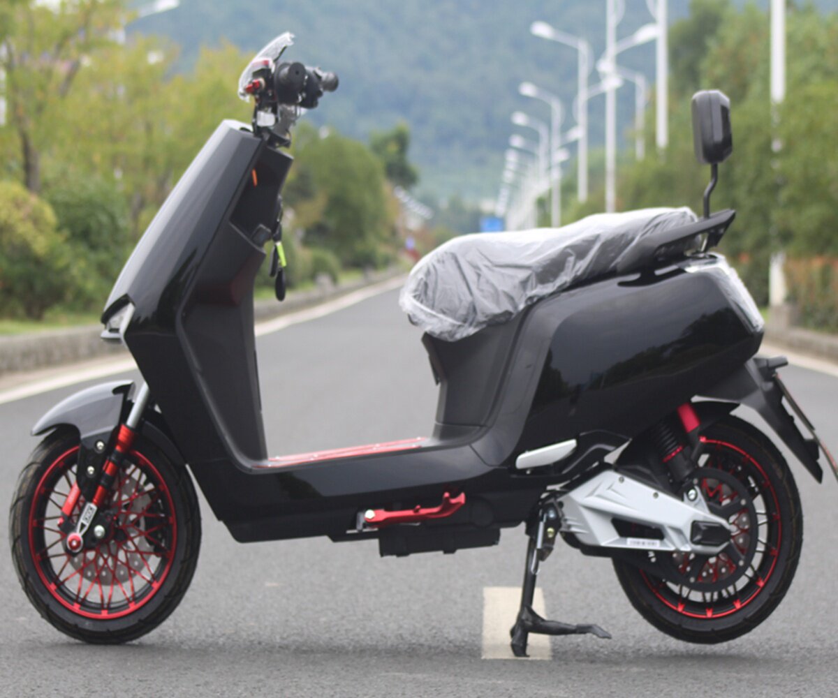 小牛n1s电动摩托90km大功率2000w电机时尚高速电动摩托车