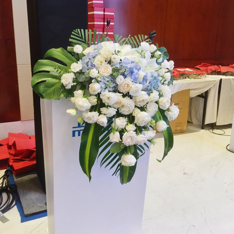 发布宴会桌花胸花演讲讲台花会会议花篮江门市商务用花