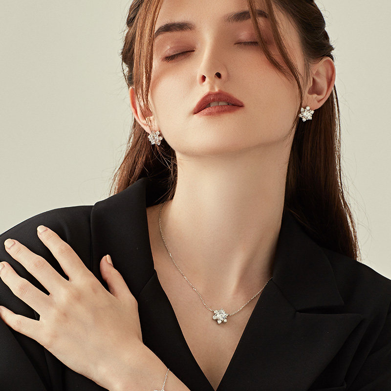 daisyfellowes黛西法罗s925璀璨雪花吊坠时尚百搭项链项链