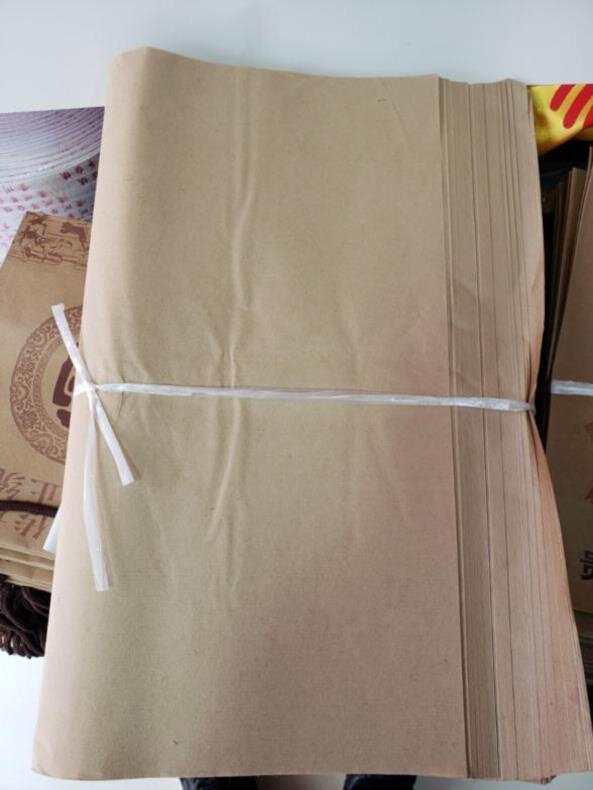 茅台镇陈年外面包着酱色贵州光瓶裹酒纸包装微黄牛皮纸