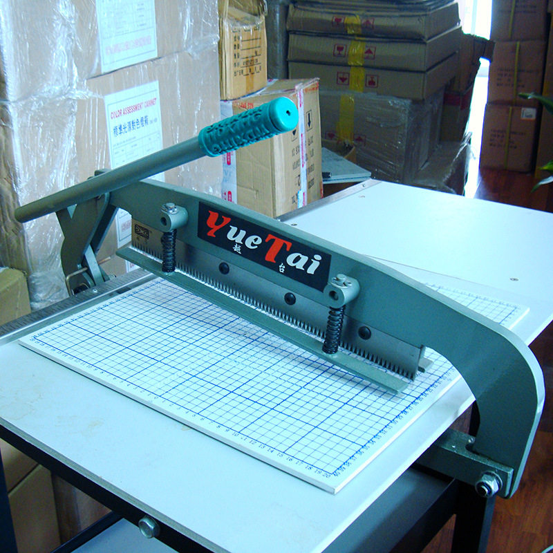 裁布机手动布样裁切机裁边机切布机花边垫板皮革塑料电剪