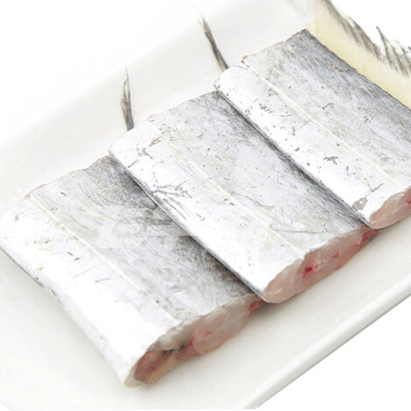 星龙冷冻海鱼大海水产中段刀鱼小眼睛海鲜新鲜带鱼