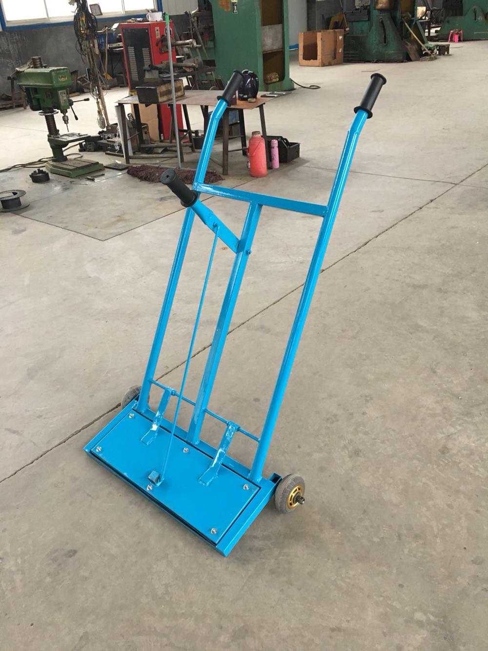 铁器车间手推式吸铁车磁力钢丸铁屑清扫地面吸铁石