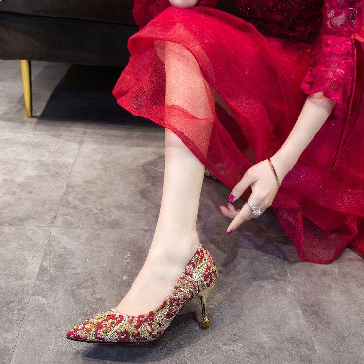 秀禾服鞋中式婚鞋女红色礼服敬酒高跟鞋粗绣花单鞋
