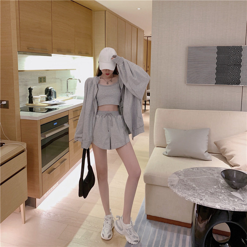 网红三件套女运动休闲套装2022年新款女夏ins潮背心短裤洋气时尚