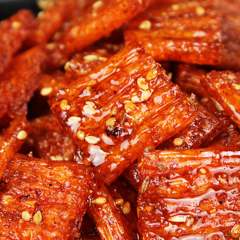 网红辣条袋抖音同款儿时怀旧麻辣条好吃零食大礼包女生整箱