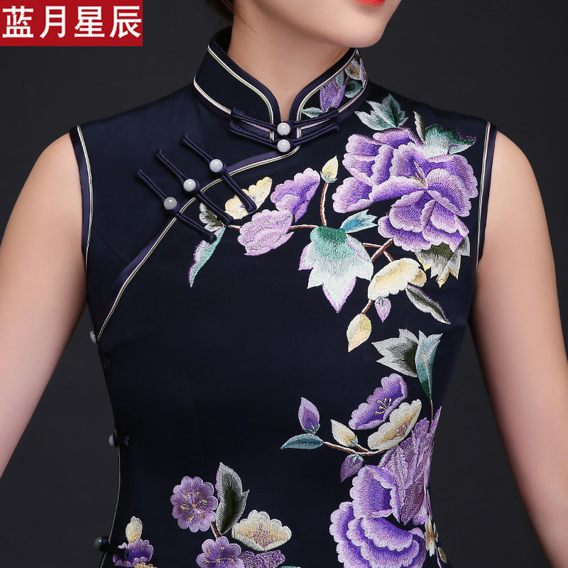 真丝旗袍2020复古开襟无袖绣花长款高档气质旗袍