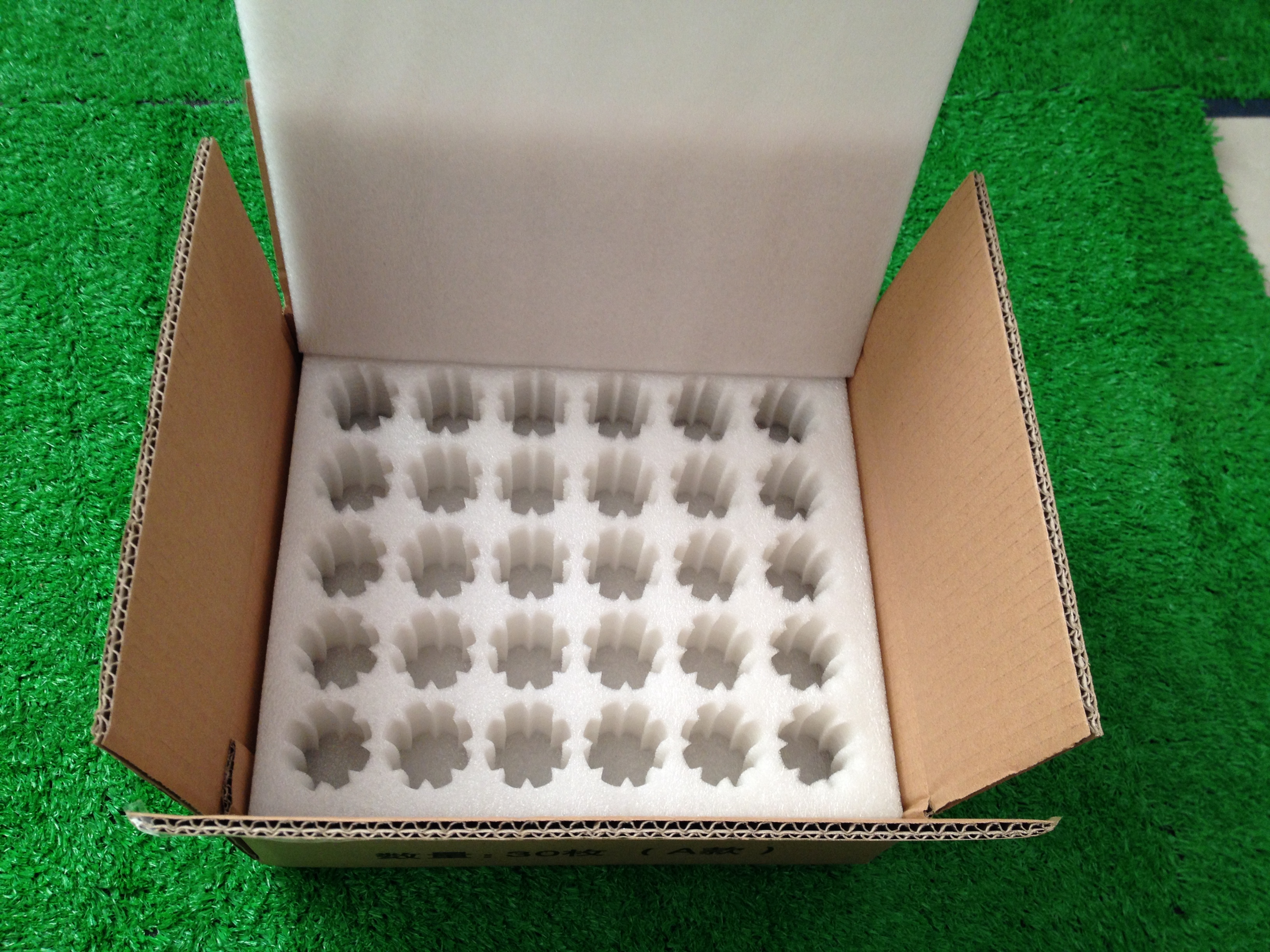 鸡蛋30枚珍珠棉土草鸡防震泡沫易碎快递包装野餐篮