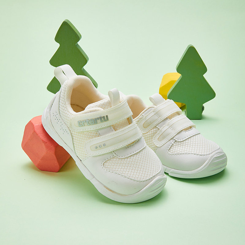 卡特兔宝宝学步春季男童小白鞋软底婴童童鞋幼儿园学步鞋