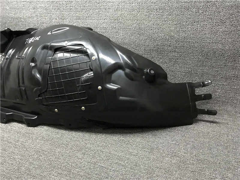 适用于奔驰c180c200c260c300lw205叶子板内前轮叶子板内衬