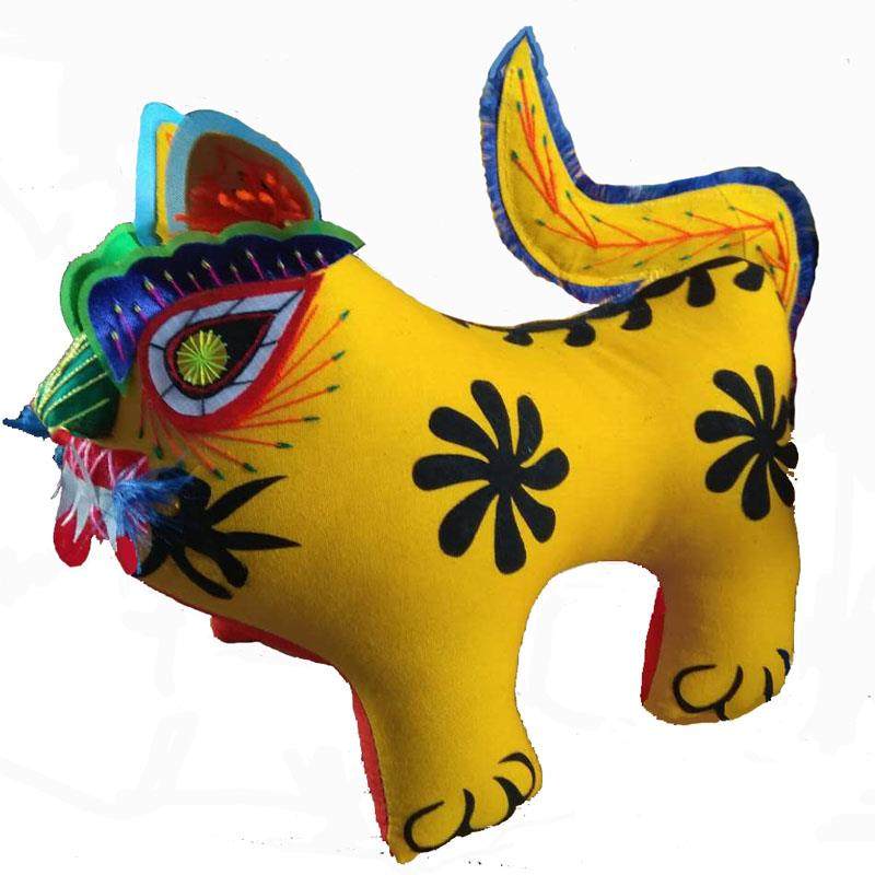 民间手工艺布老虎手工刺绣黎侯虎宝宝满月老虎绣球布老虎