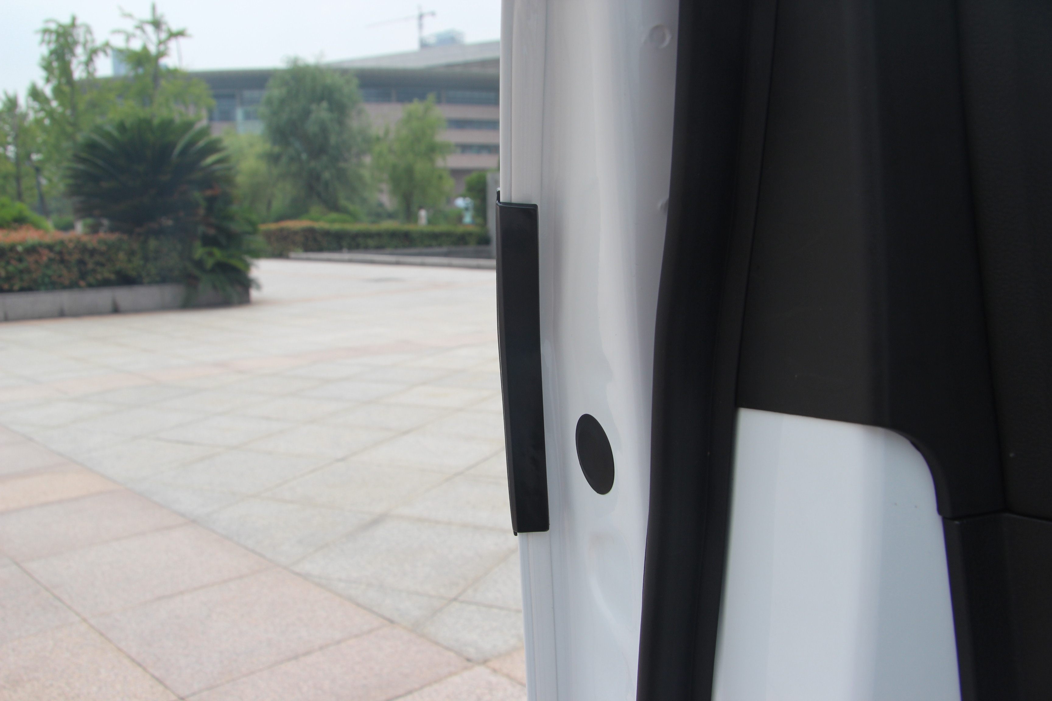 专用奔驰glc新c级gle glk e级 s级gla通用汽车门防撞胶防刮擦条贴