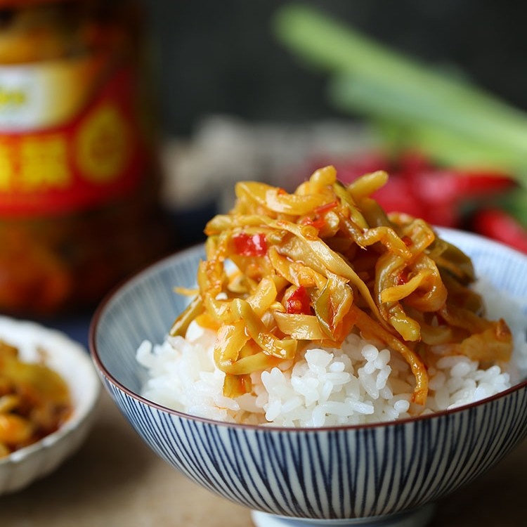 榨菜熟食泡菜四川咸菜开胃什锦聚特黄花瓶装速食菜
