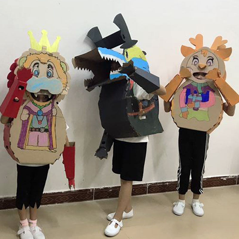 纸箱手工玩具动物穿戴表演服装大灰狼小兔自制白模填色