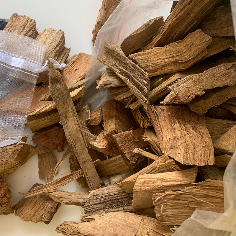 地板专用防虫防蛀天然芳樟老根片纯原木香樟木块条实木防虫樟木块
