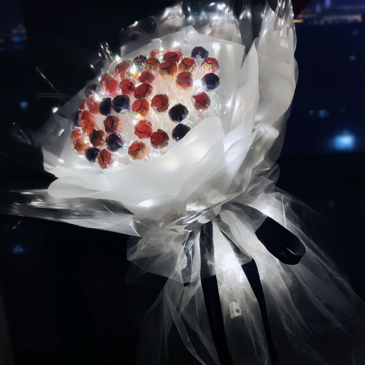 99颗棒棒糖花束抖音网红白纱卡通创意果花束送女友圣诞节生日礼物