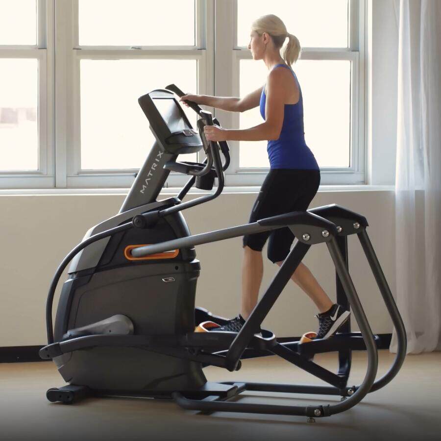 乔山matrix商用椭圆机a30电磁磁控室内健身房器材椭圆机