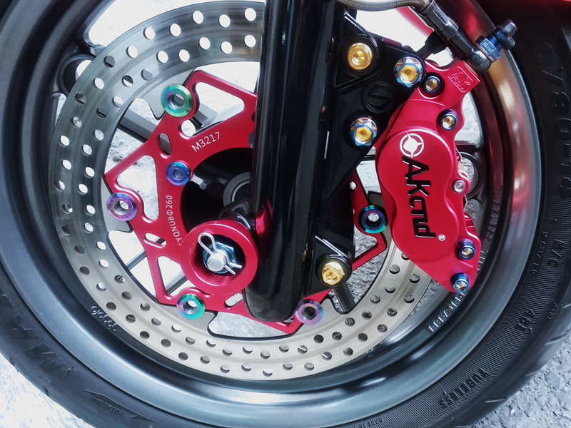 ak刹车卡钳大鲍鱼d6豪华版大四活塞 改装赛道摩托车小牛非火星人