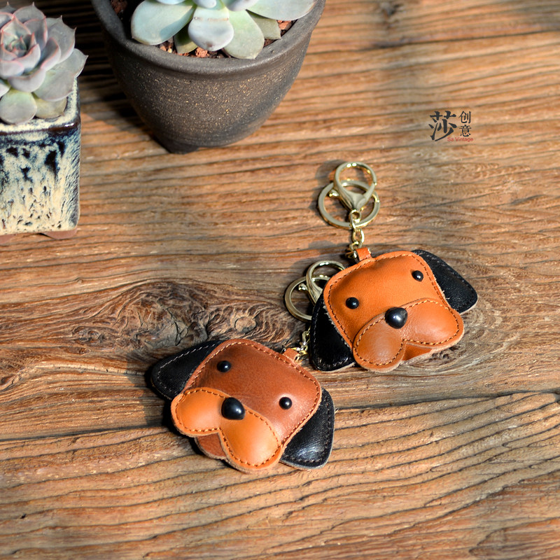 莎苜创意 牛皮小方狗头像钥匙扣 手工皮艺小狗挂件包挂饰动物礼物