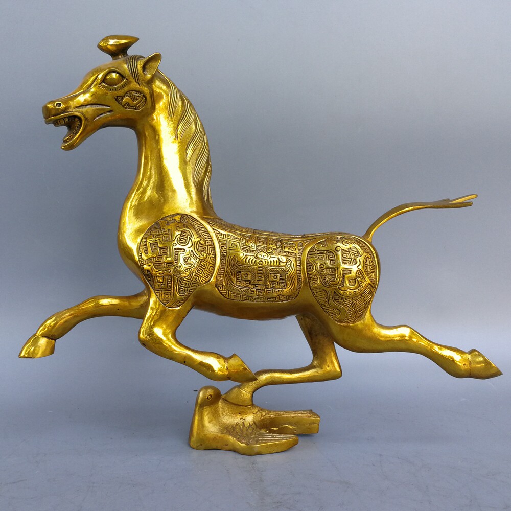 纯铜马踏飞燕生肖马摆件摆件商务礼品飞马踏燕家居客厅摆件