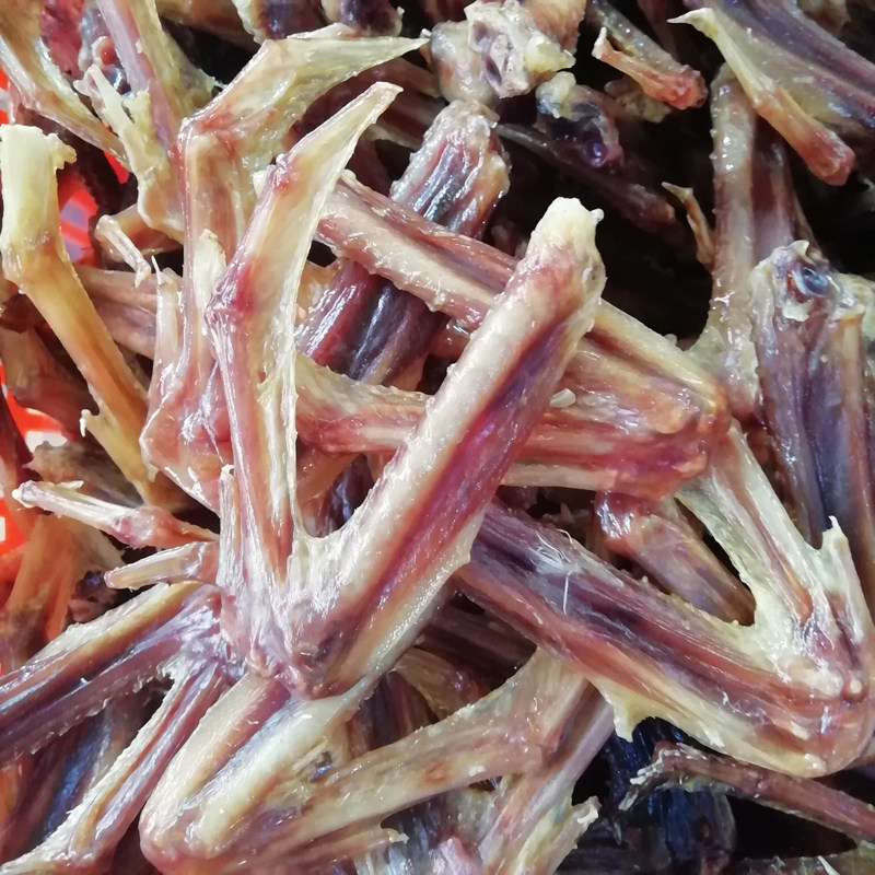 江西赣南特产板鸭腊货腊鸭翅咸翅膀客家风干腌肉