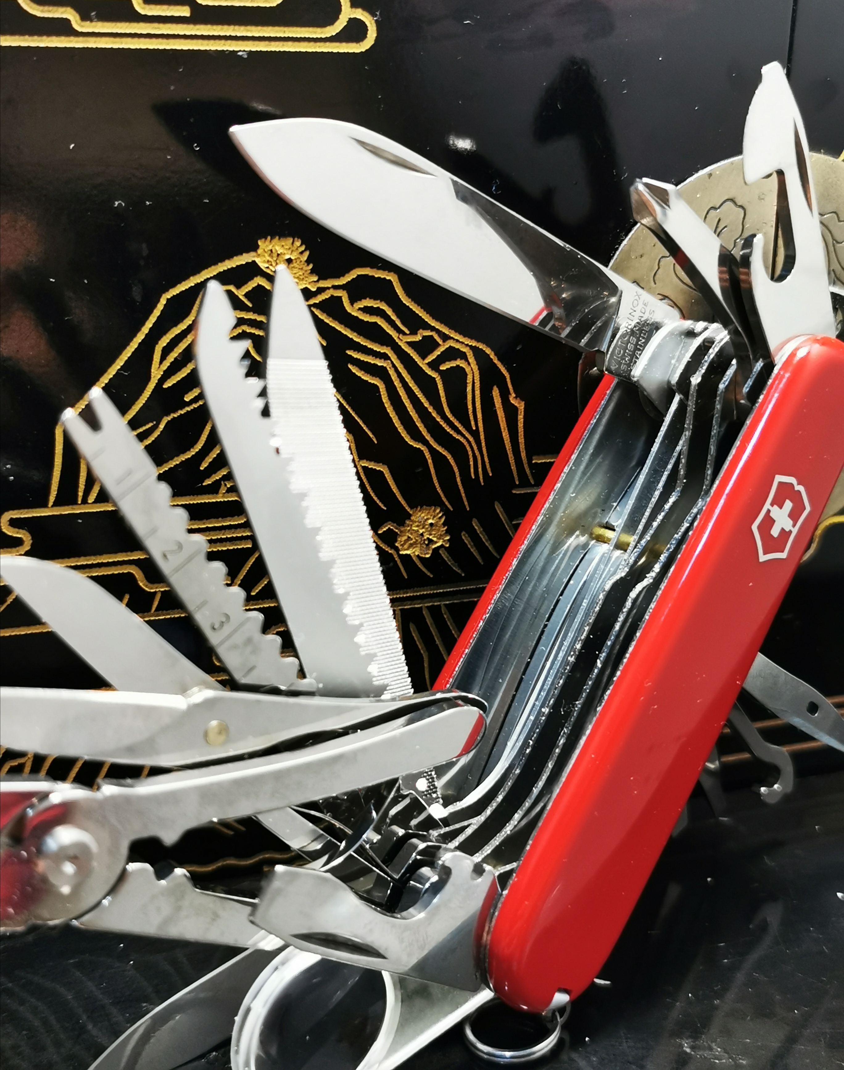 瑞刀维氏英雄1.6795多功能钳多功能刀冠guan军超级英雄XLT