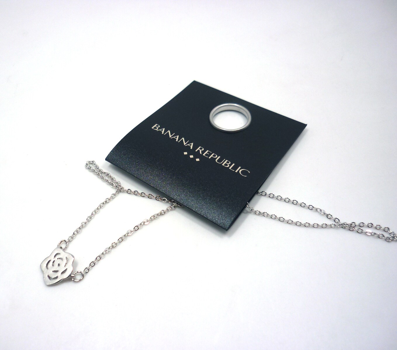 特价清仓bananarepublic香蕉共和国项链白金镂空玫瑰44c项链