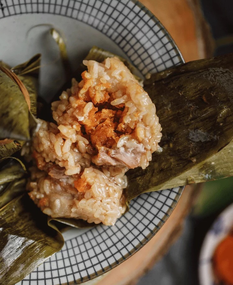 蛋黄农家自包新鲜肉棕粽子添加180克粽子