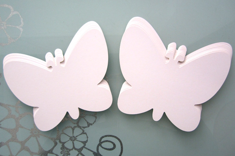 蝴蝶形状卡纸幼儿园手工手工制制作绘画涂鸦彩绘折纸