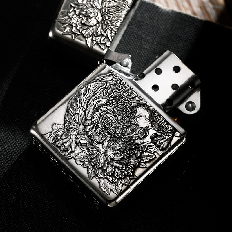 zippo打火机正版纯银雕刻双面虎嗅蔷薇收藏版盔甲重机zippo