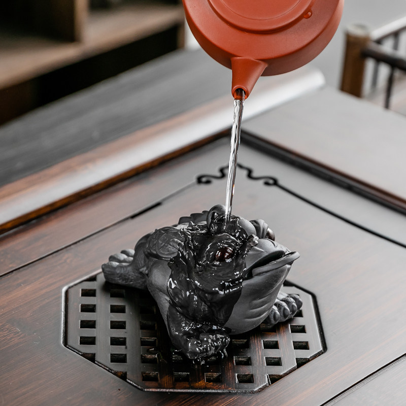 紫砂金蟾茶摆件茶玩茶桌可养精品招财进宝摆件