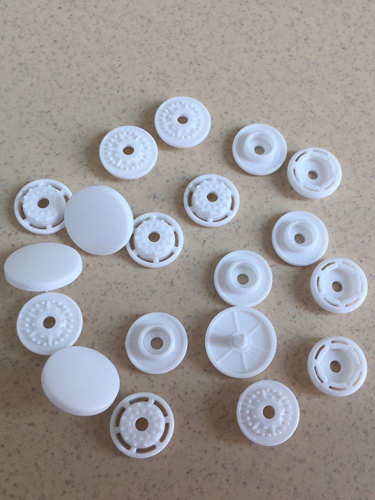 高品质14mmt8哑光砂面环保树脂四合扣外套大衣暗扣窗帘绑带纽扣