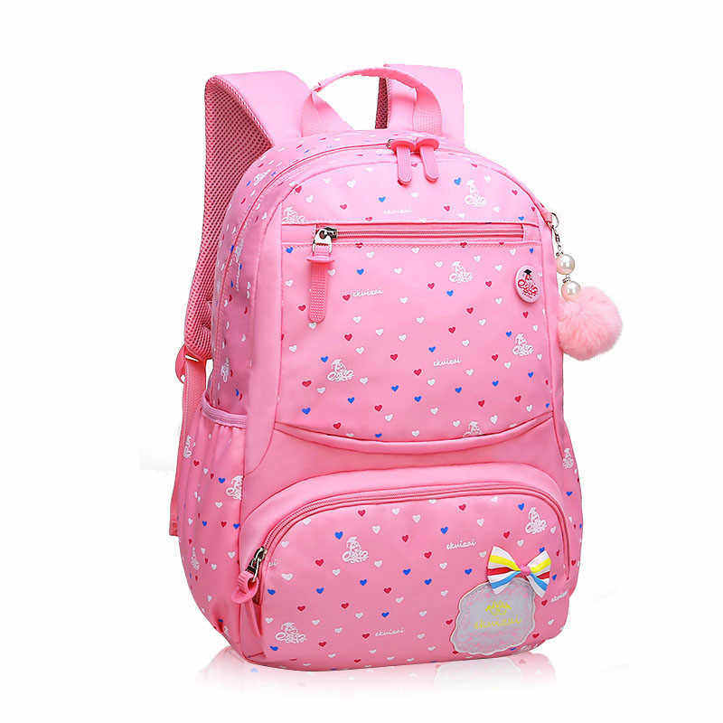 新款小学生书包女生年纪幼儿园儿童轻便可爱双肩学生书包