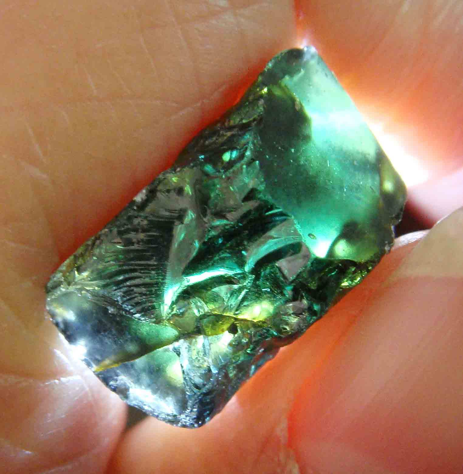 山东昌乐矿区直销306克拉天然无烧蓝宝石原石毛料其他