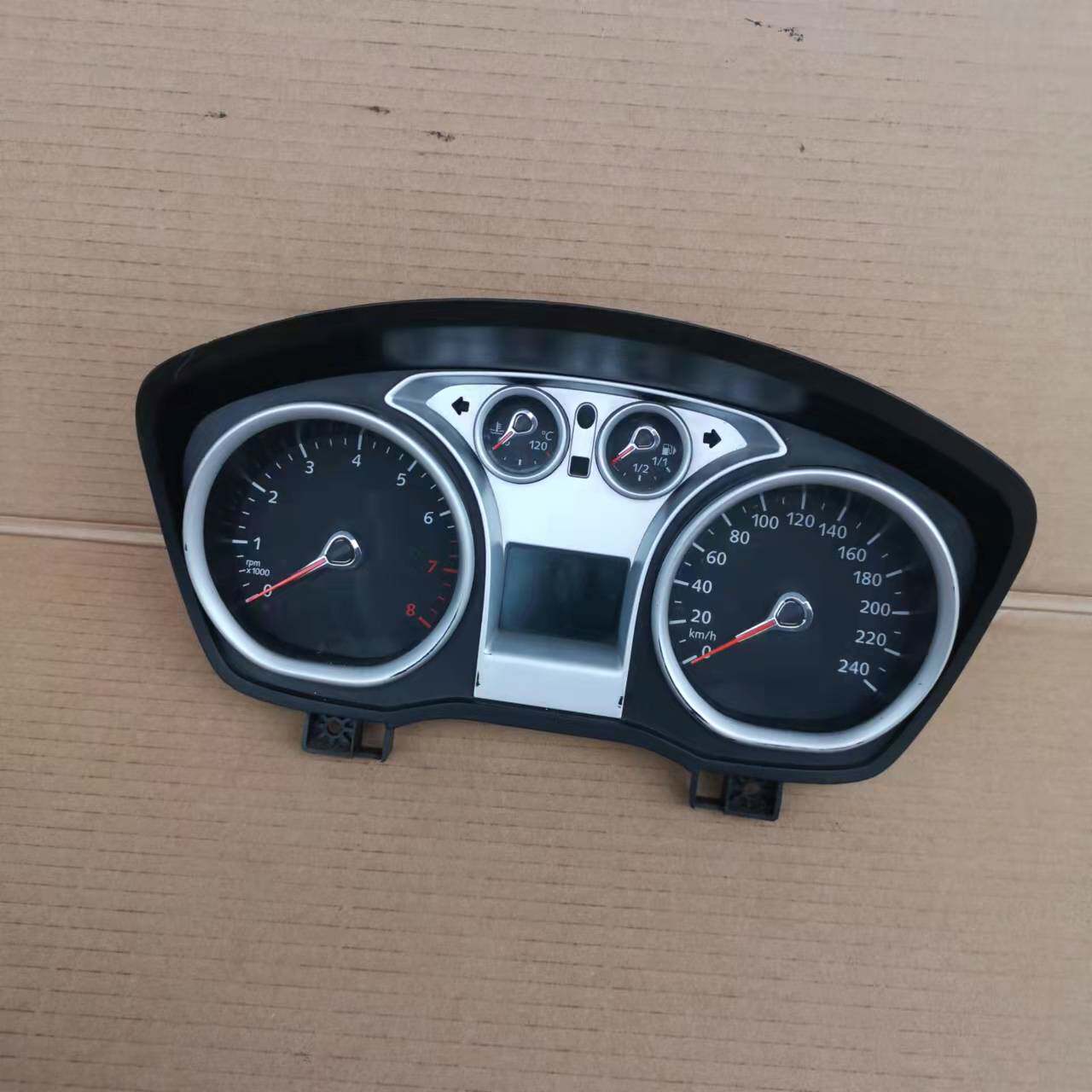 适用于经典福特福克斯仪表盘面罩电路板显示屏总成里程表汽车仪表