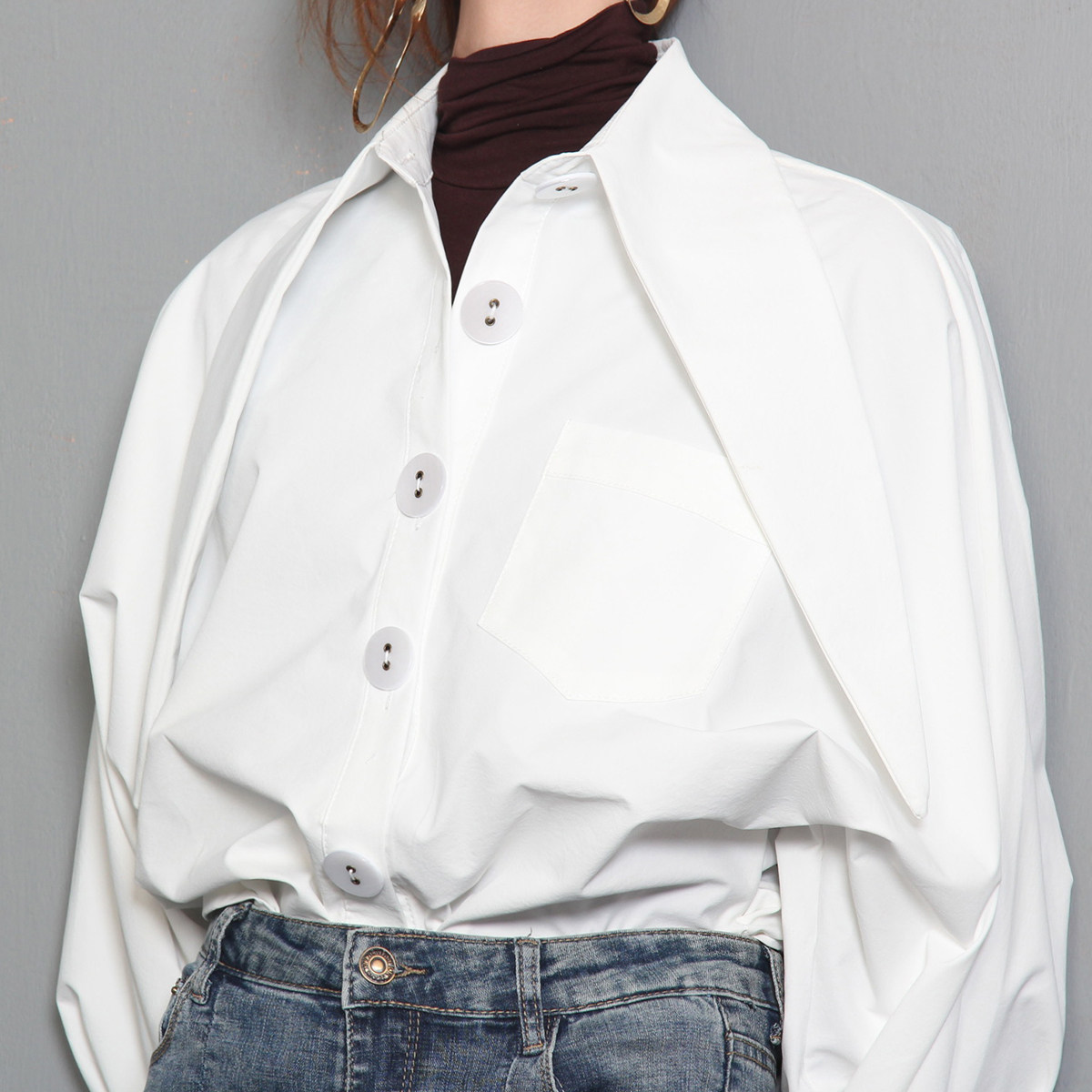 衬衫2020春灯笼袖 宽松设计感女社会心机上衣潮兔耳朵领蝴蝶结新款