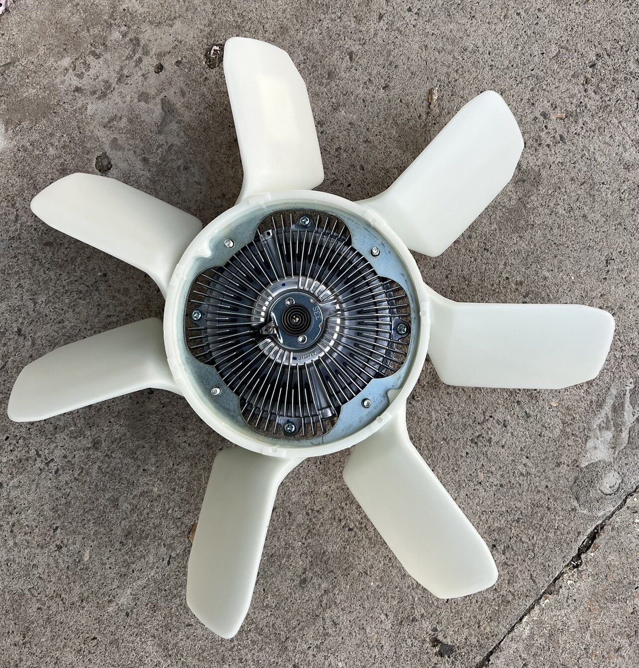 途乐56y62改装v8硅油耦合器风扇发动机启动咆哮声风扇