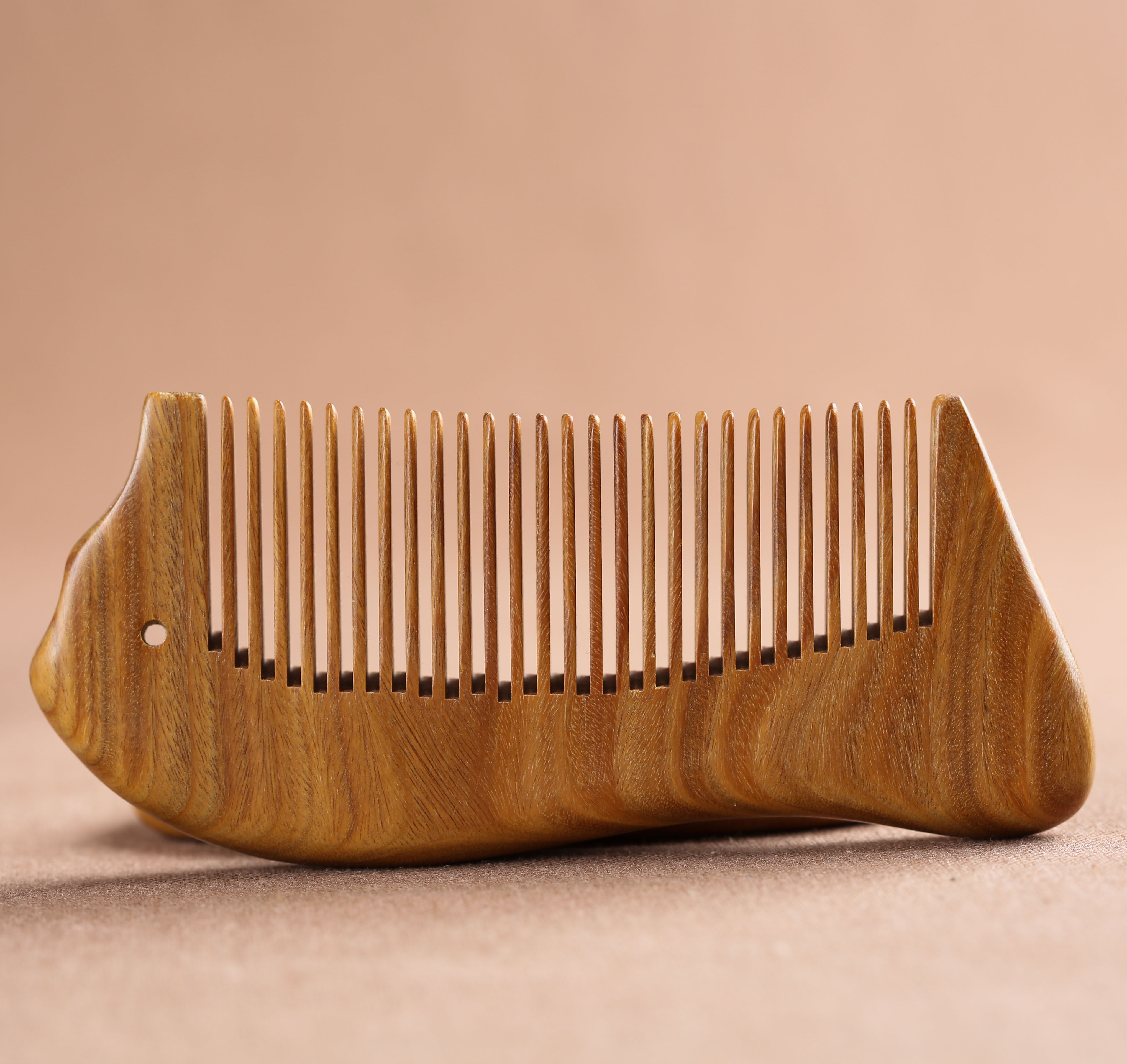 逸舍正品檀木梳儿童宝宝便携随身宽齿梳子女卷发小号檀香大齿木头