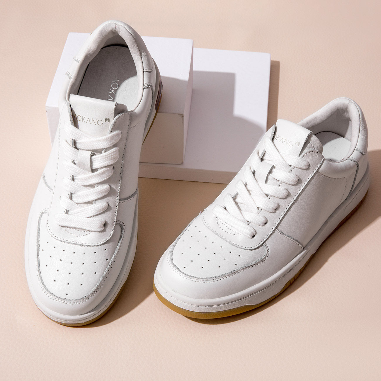 奥康白色板百搭色板皮鞋女鞋小白鞋英伦真皮新款时尚休闲鞋