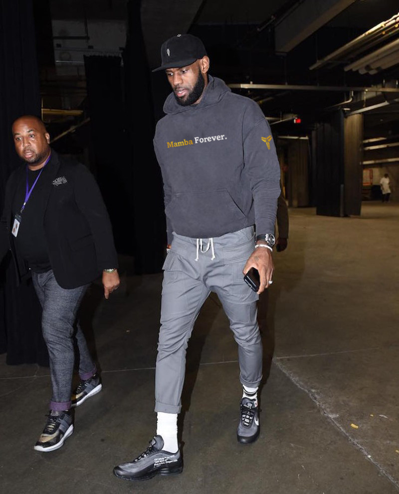 科比黑曼巴24kobe纪念连帽衫卫詹姆斯同款宽松加绒卫衣