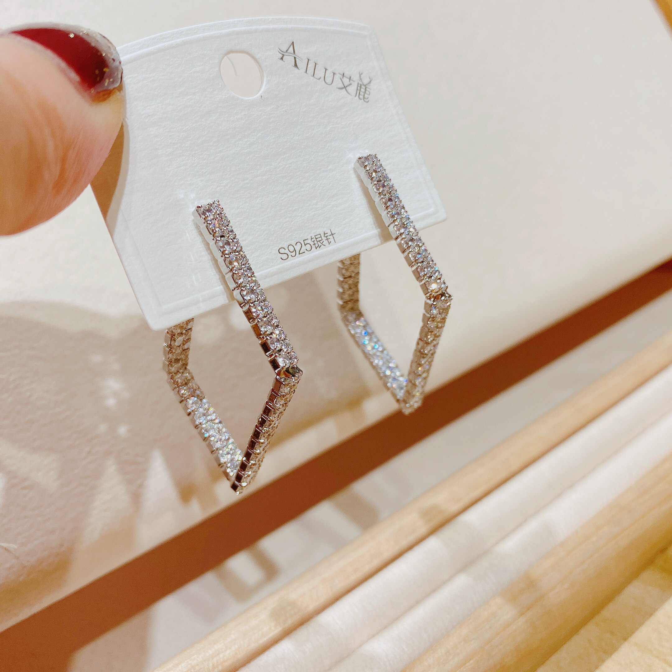 艾鹿新款甜美网红时尚气质个性夸张日韩菱形耳环