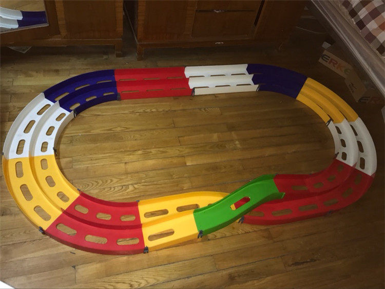 四驱车彩色双轨跑道轨道赛道单环飞龙四驱兄弟战龙比赛跑道包邮