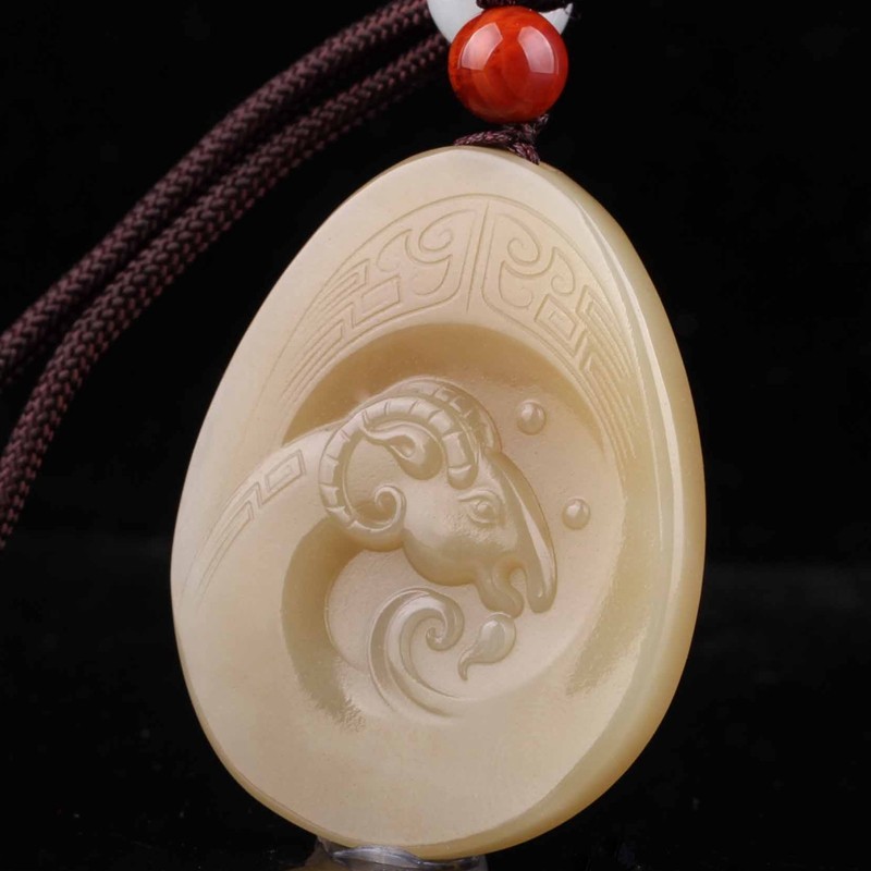 和田生肖羊蝶逸天然新疆玉籽羊脂挂件白玉牌子项坠