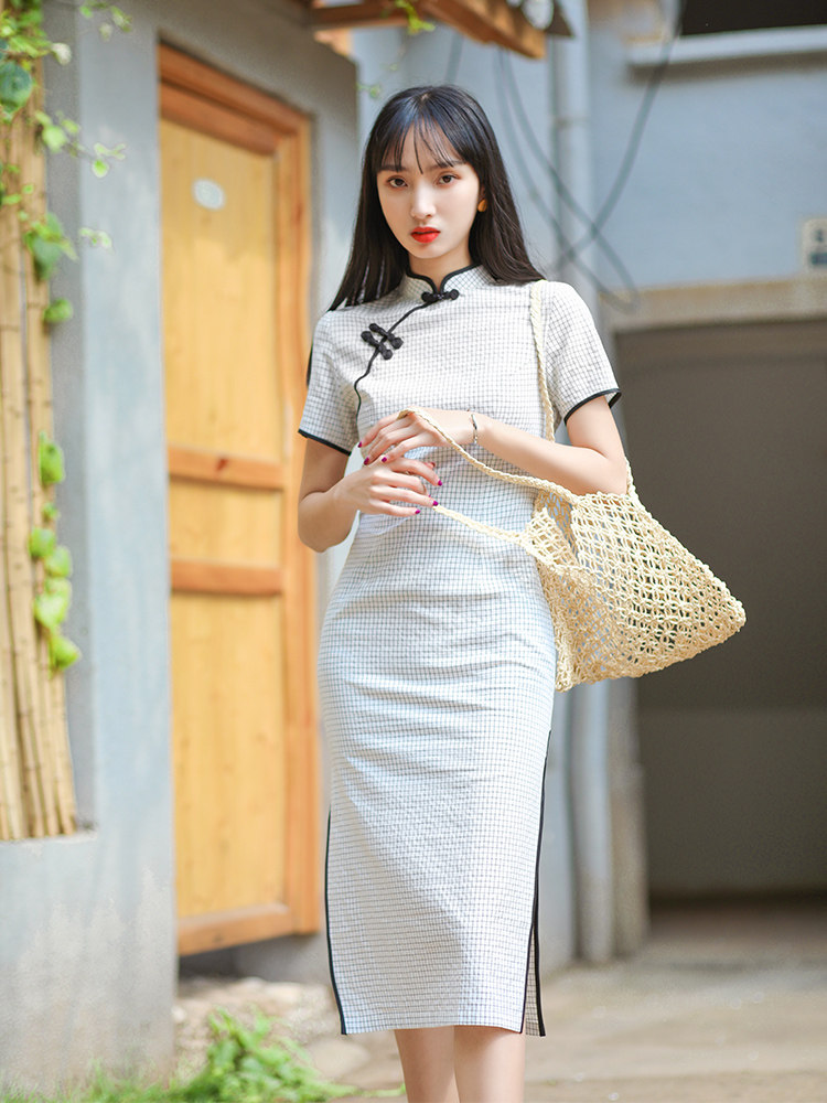 传统学生少女年轻改良新文艺清新国风民国复古旗袍