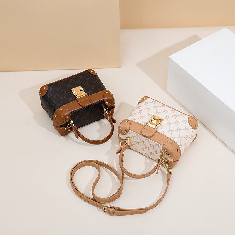 法国小mk老花盒子包包女2020新款潮手提包单肩包斜跨包时尚化妆包